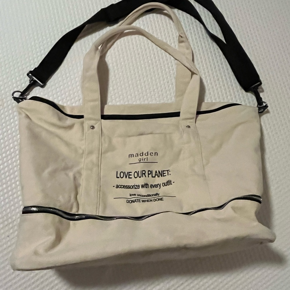 Madden Girl travel bag